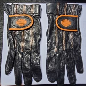 Harley Gloves size small,